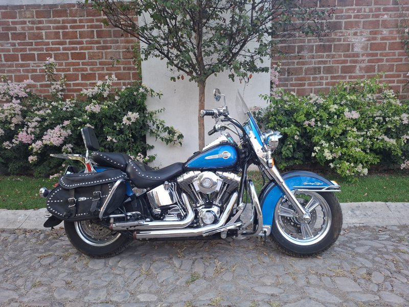 Harley Davidson - Heritage Softail Classic