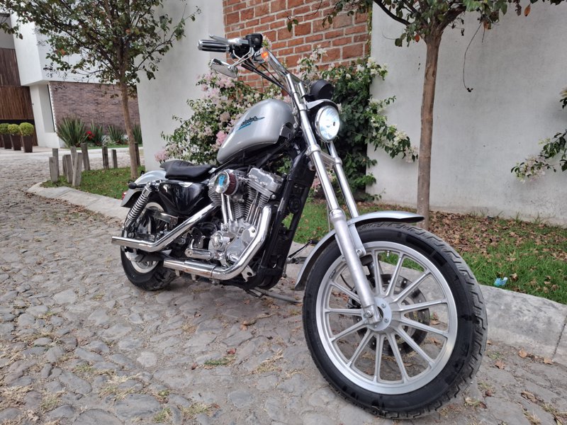 Harley Davidson - Sportster XL